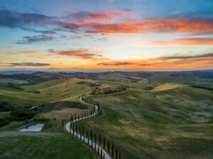 1 Tuscan Countryside Aesthetic Landscape sunset San Quirico d’Orcia, Italy