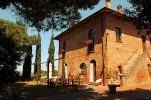 26 Tuscan Countryside Aesthetic Landscape, Old Brick Building in Val d Orcia