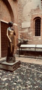 3 Verona Italy aesthetic pic inspiration Casa di Giulietta, Via Cappello