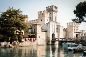 1 Best Towns in Lake Garda, Italy, Sirmione 2