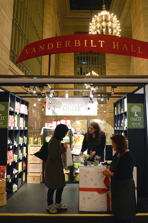 Grand Central Holiday Fair, New York City, USA