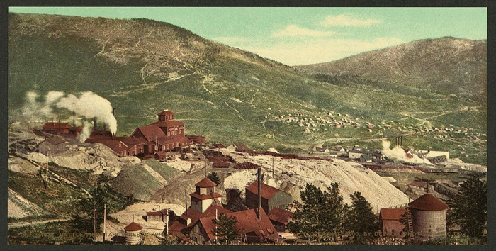 The Battle Mountain Mines in Cripple Creek, circa 1900